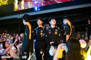 包含快船队长全面发威，率队横扫对手轻取胜利！的词条