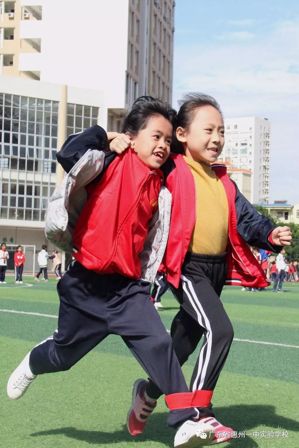 南特主场完胜,团结拼搏,赢得宝贵胜利的简单介绍 南特主场完胜,团结拼搏,赢得宝贵胜利的简单介绍