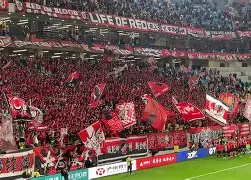 中国足球盛事精彩绝伦,球迷热情高涨达到巅峰的简单介绍 中国足球盛事精彩绝伦,球迷热情高涨达到巅峰的简单介绍